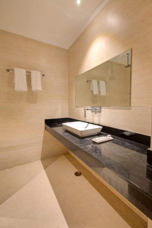 Hotel Salt And Rove New Delhi Aiport Екстериор снимка